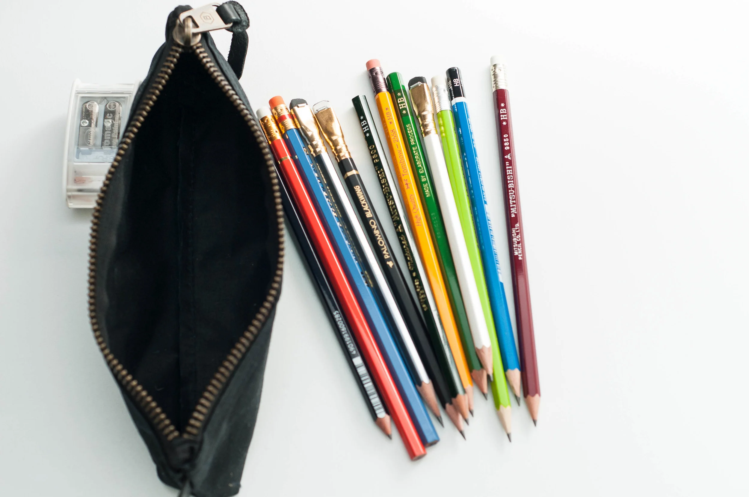 筆記具 Blackwing Pencil Pouch Blackwing Pencil Pouch - Carry 24 Blackwing Pencils
